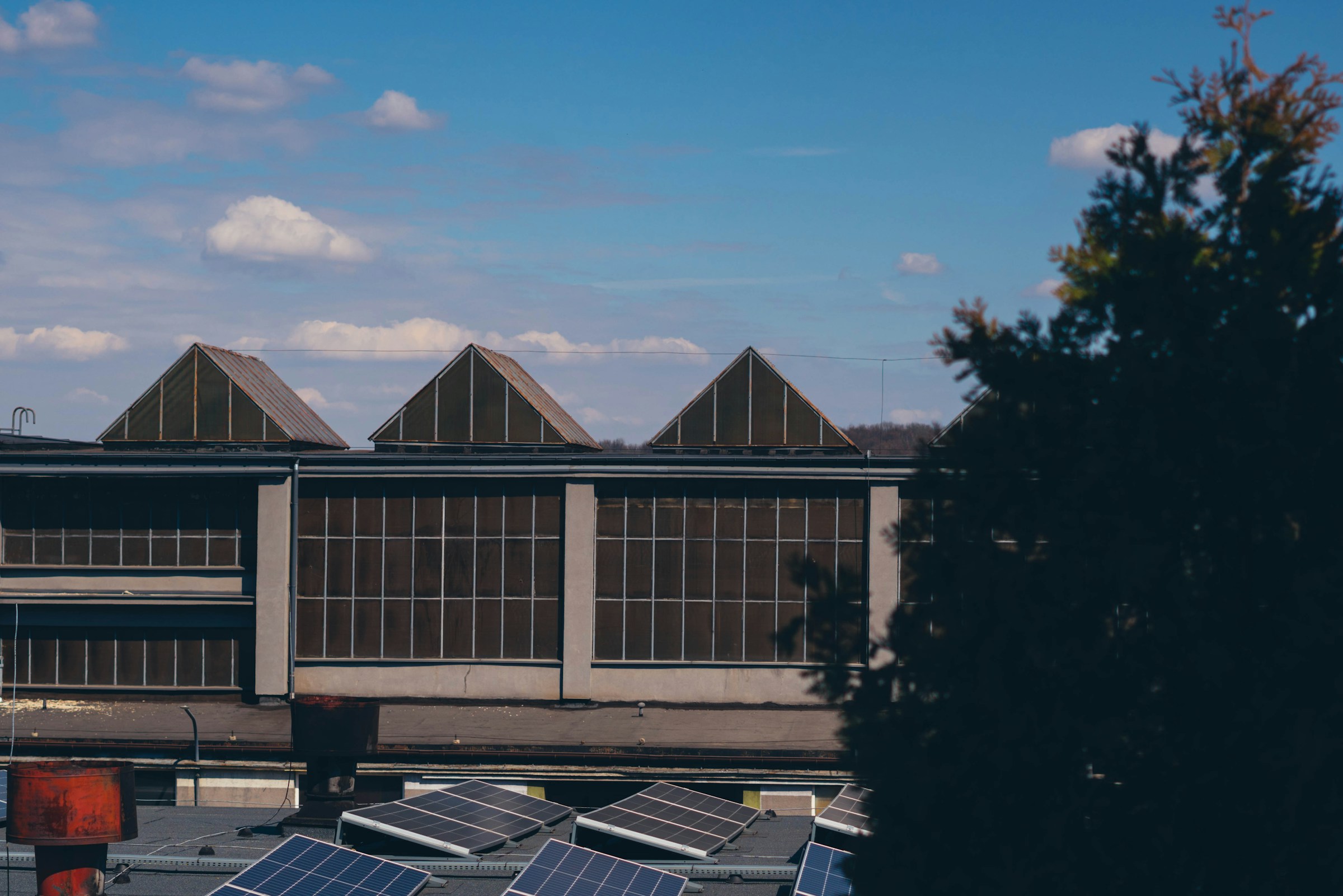 PV-Großanlagenreinigung in Ludwigslust – große Photovoltaikanlage
